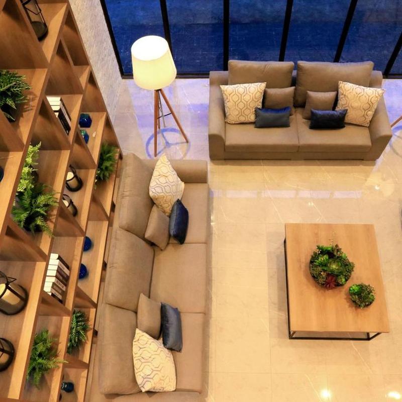 B Stay Hotel - Lobi
