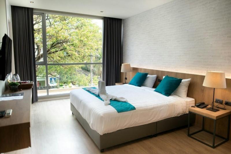 B Stay Hotel - Oda