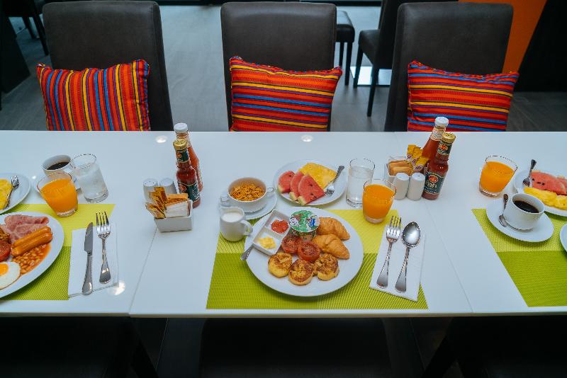 KK Karon Kata Boutique Hotel - Restoran