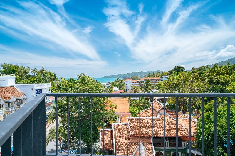 KK Karon Kata Boutique Hotel - Teras