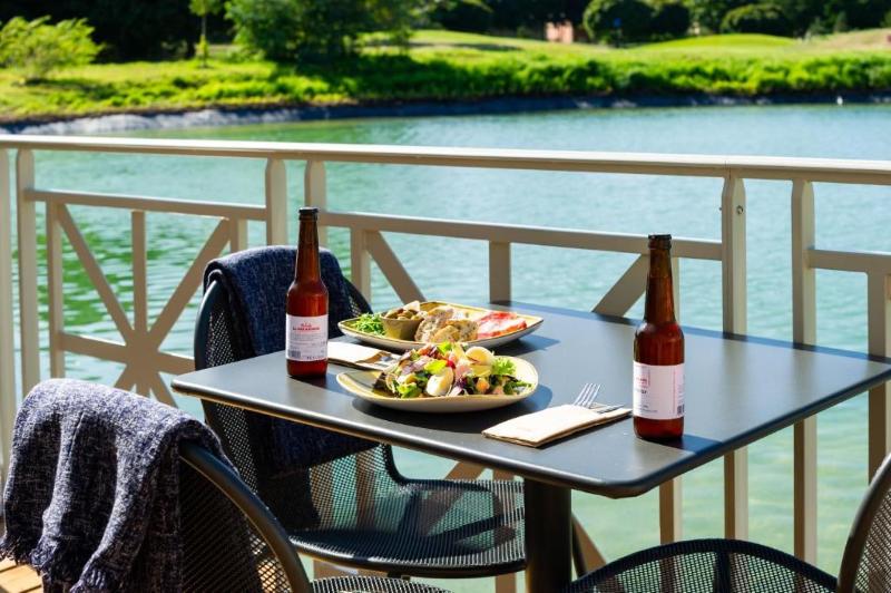 Staycity Aparthotels near Disneyland ® Paris - Bar