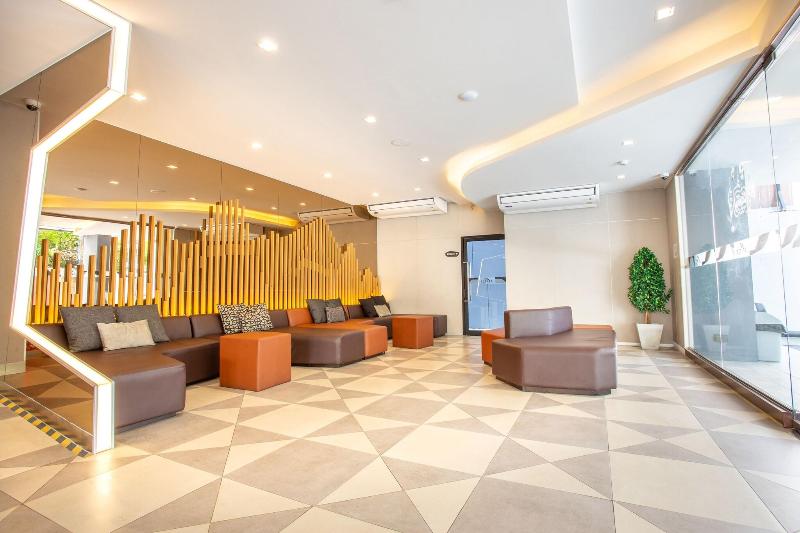 Spittze Hotel Pratunam - Lobi