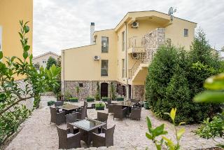 Crnogorska Kuca Hotel  Podgorica fotoÄŸrafÄ±