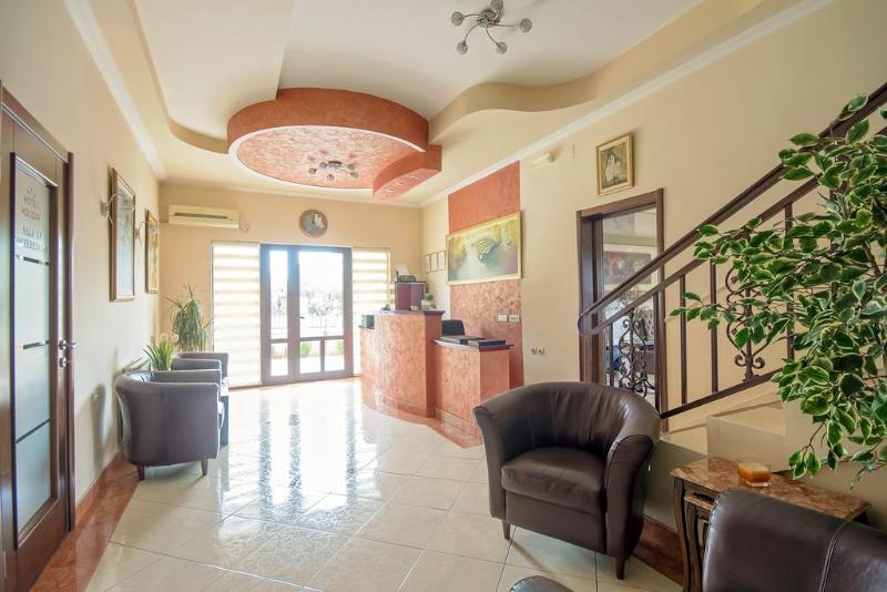 Holiday Hotel Podgorica - Lobi