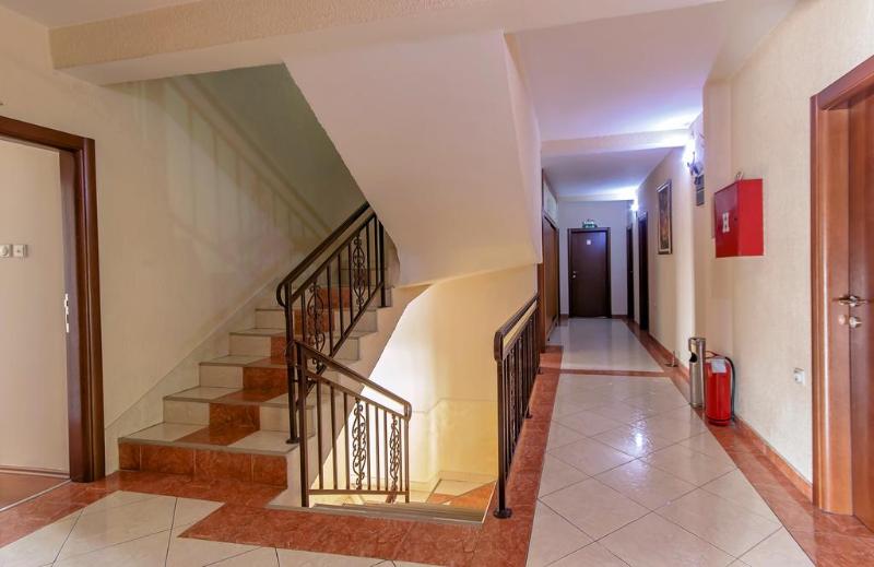 Holiday Hotel Podgorica - Lobi