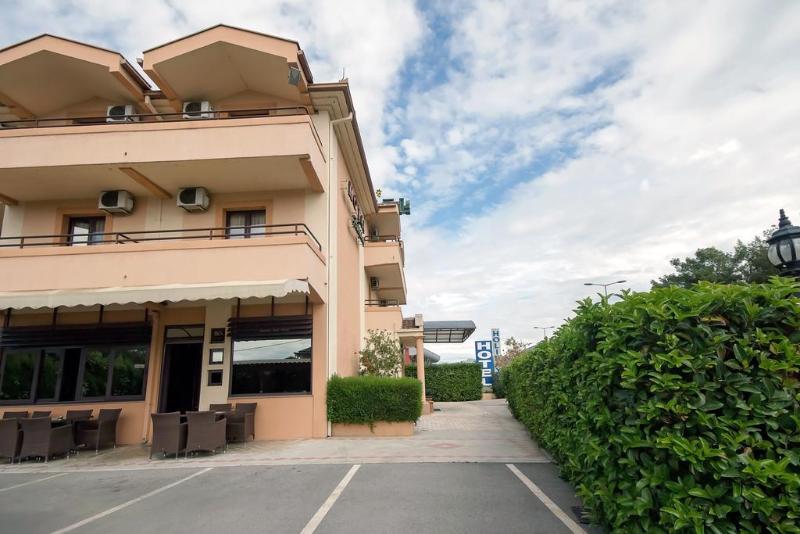 Holiday Hotel Podgorica - Genel