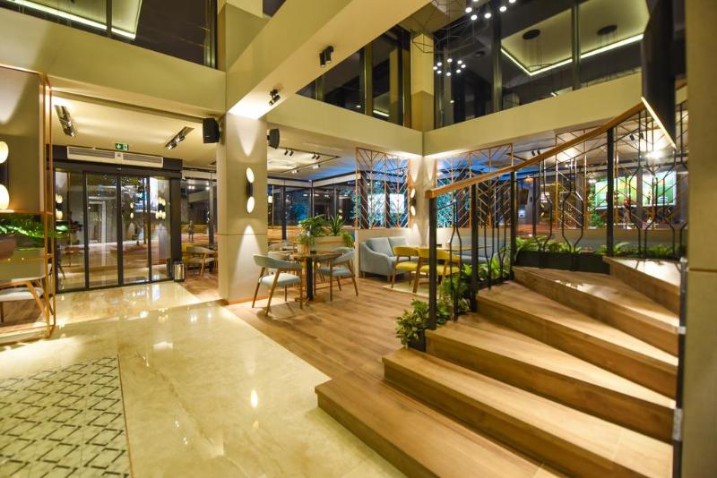 Union Hotel Podgorica - Lobi