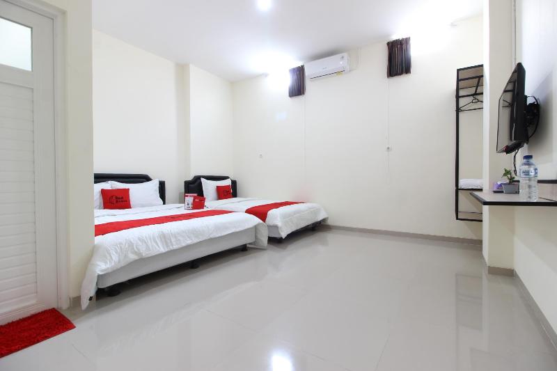 RedDoorz near Malioboro Mall 2 - Oda