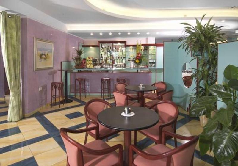 Diana - Bar