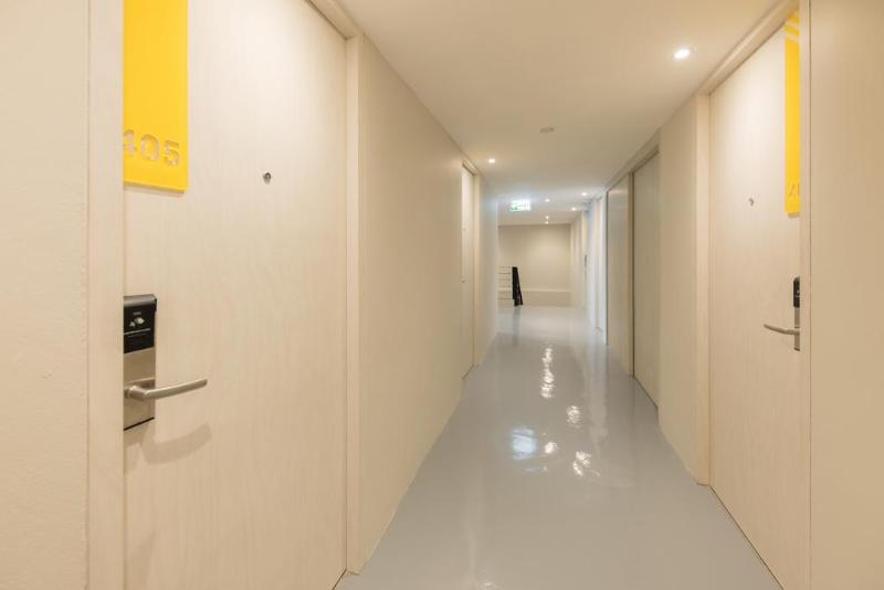 Yello Rooms - Lobi