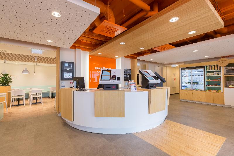 Maxhotel Amsterdam Airport Schiphol - Lobi