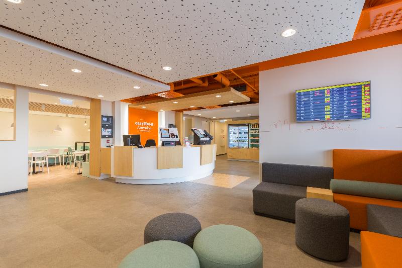 Maxhotel Amsterdam Airport Schiphol - Genel