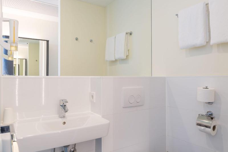 Maxhotel Amsterdam Airport Schiphol - Oda