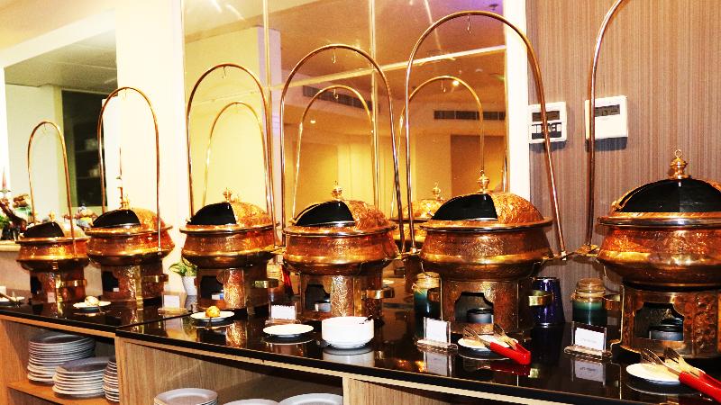 MRA Hotel (EX Buraq Hotel By Gemstones) - Restoran