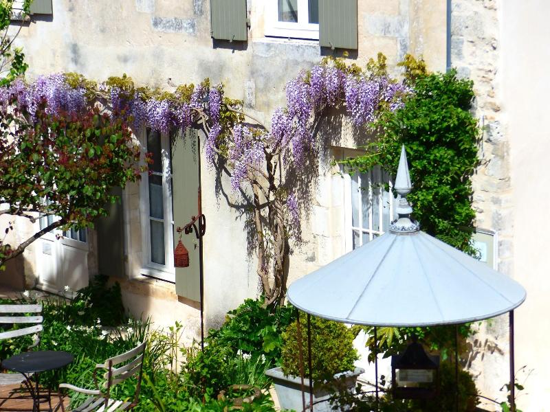 La Maison Douce - Genel
