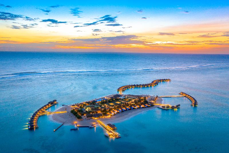 You & Me Maldives - Genel