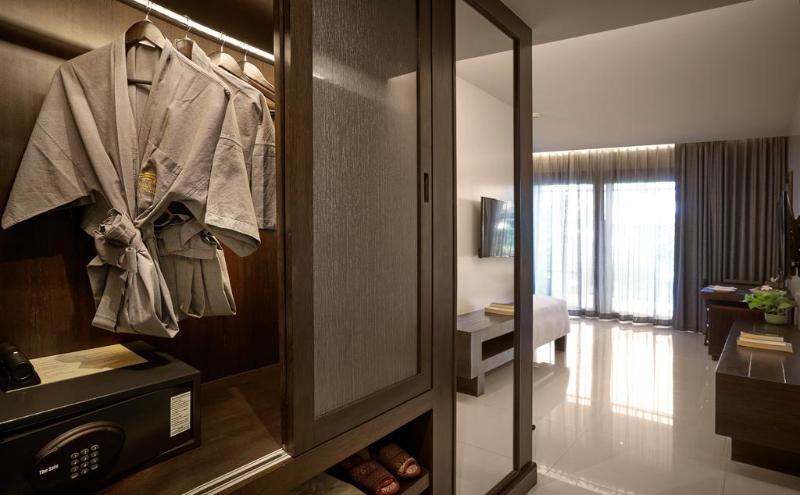 Khanom Beach Resort and Spa - Oda