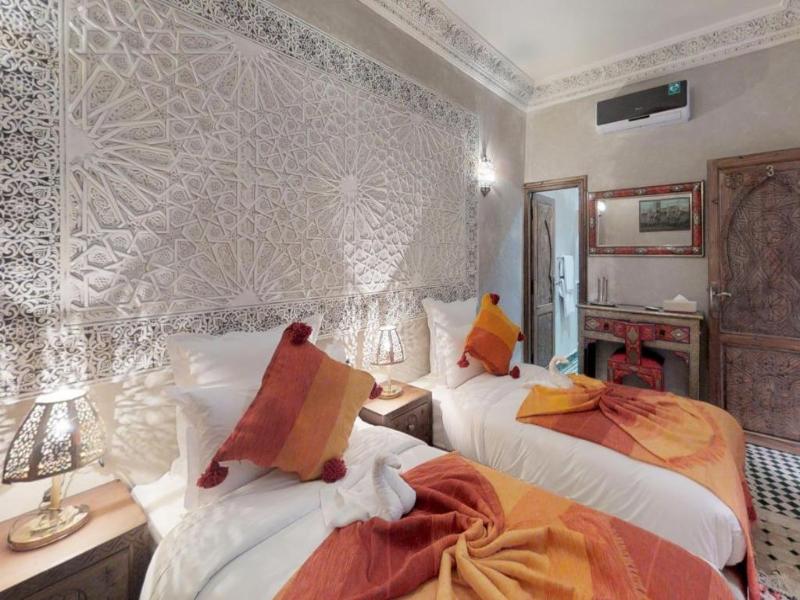 Riad SANIA BY GHALI 2 - Genel