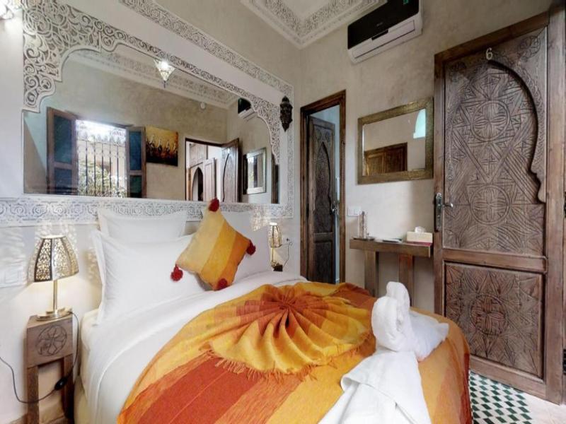 Riad SANIA BY GHALI 2 - Genel