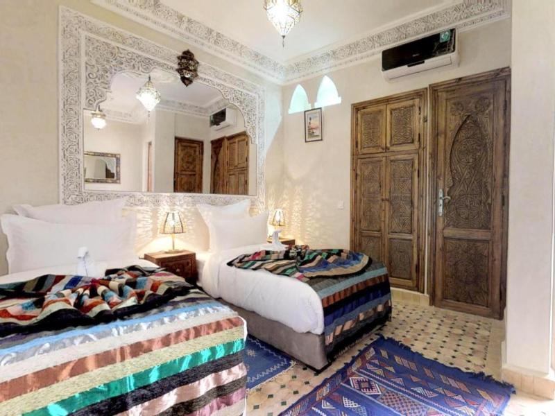 Riad SANIA BY GHALI 2 - Genel