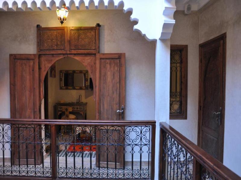 Riad SANIA BY GHALI 2 - Genel