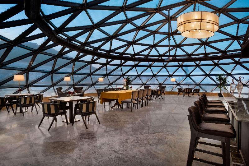 Wyndham Grand Tbilisi - Bar