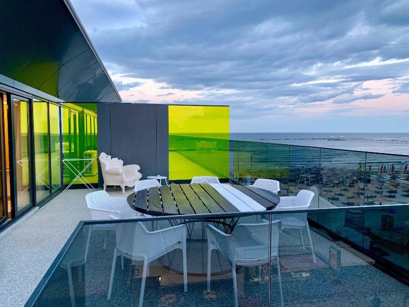 Riva Mamaia - Oda