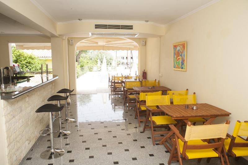 Summertime Inn - Lobi