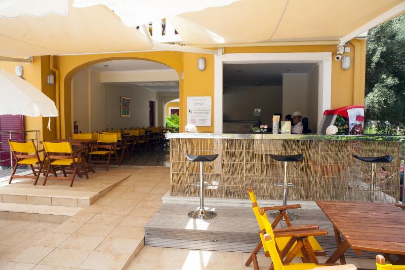 Summertime Inn - Lobi