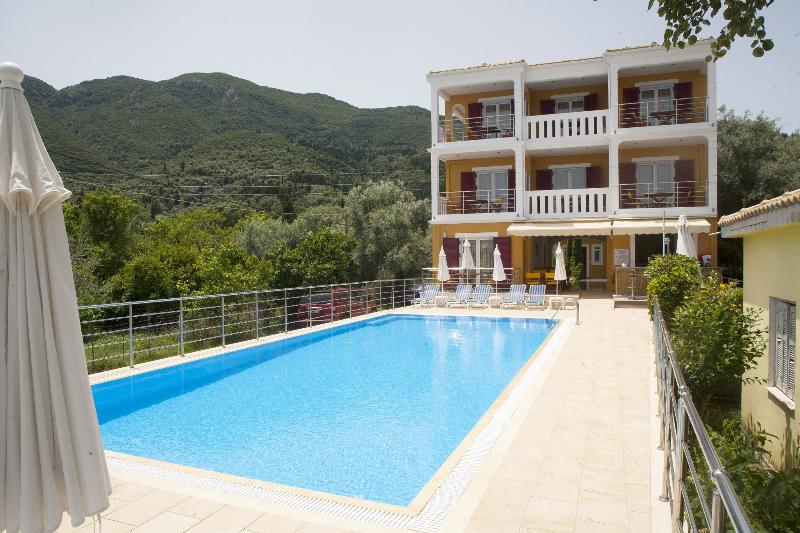 Summertime Inn - Havuz