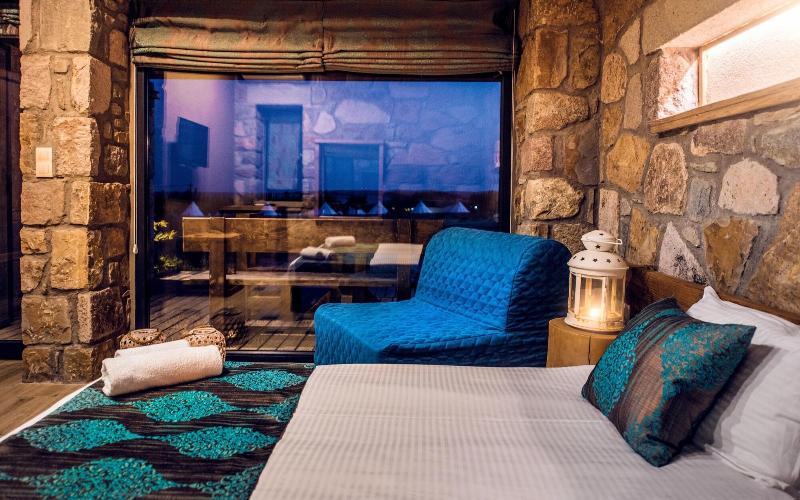 KEROS BLUE Luxury in Wilderness - Oda