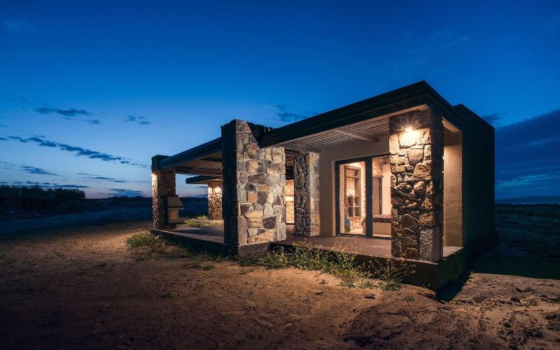 KEROS BLUE Luxury in Wilderness - Oda