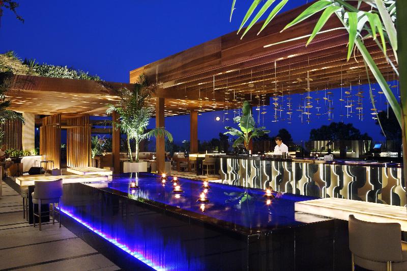 Four Seasons Hotel - Bar