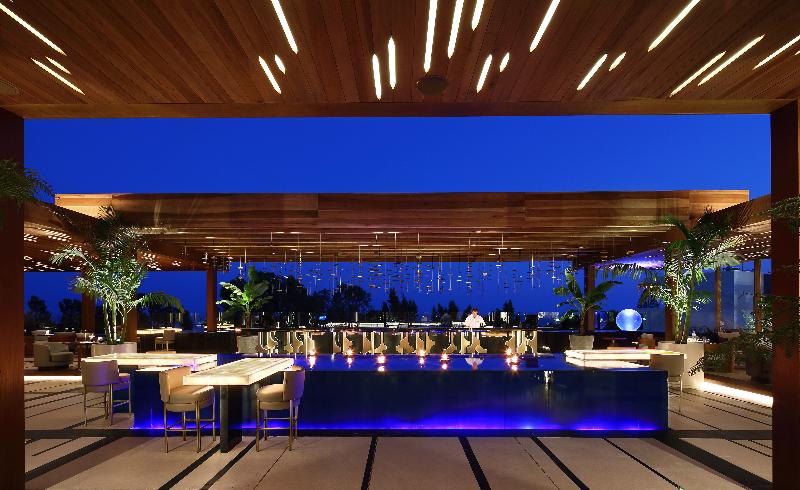 Four Seasons Hotel - Bar