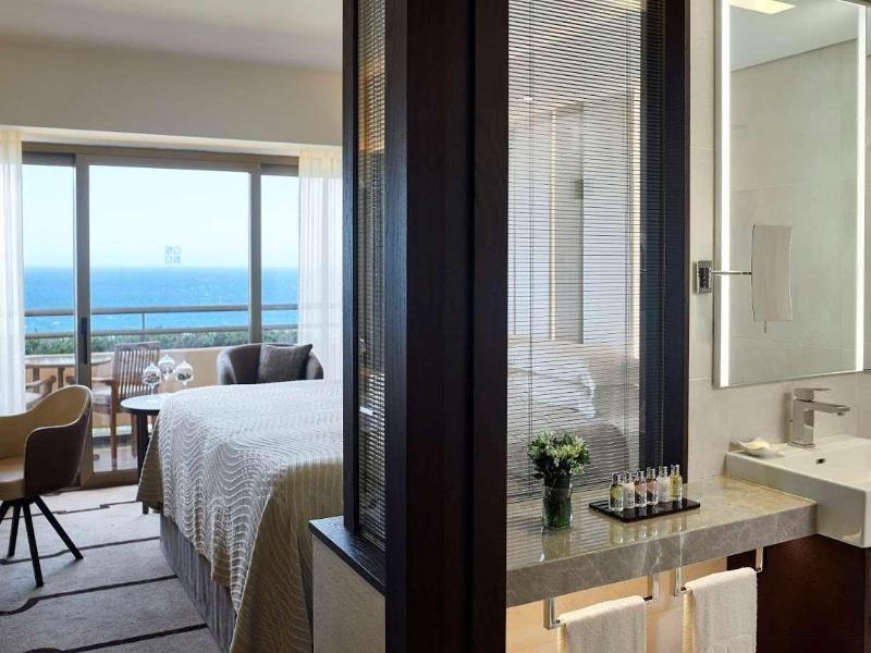 Four Seasons Hotel - Oda