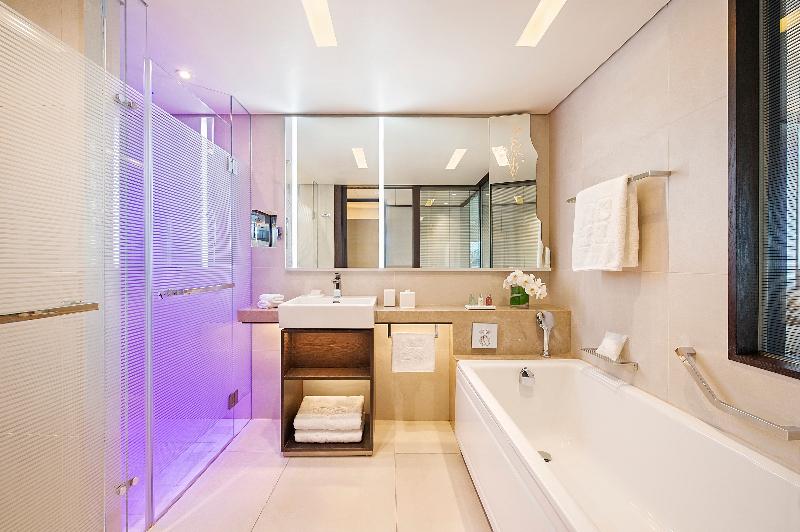 Four Seasons Hotel - Oda