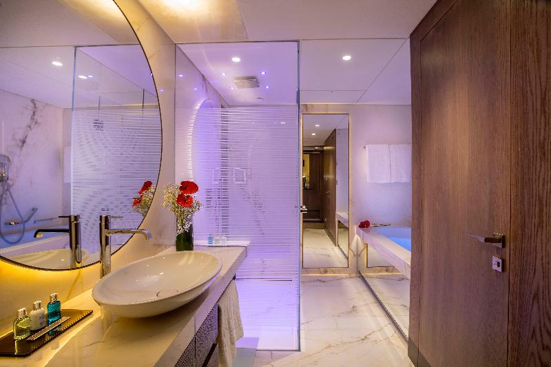 Four Seasons Hotel - Oda