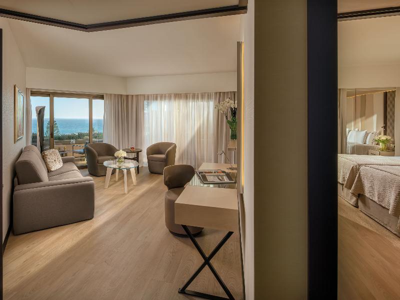 Four Seasons Hotel - Oda