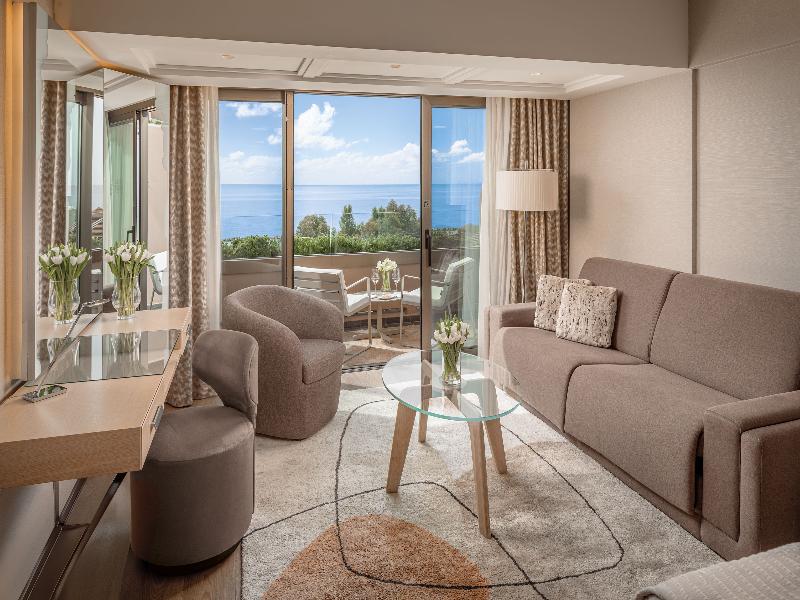 Four Seasons Hotel - Oda
