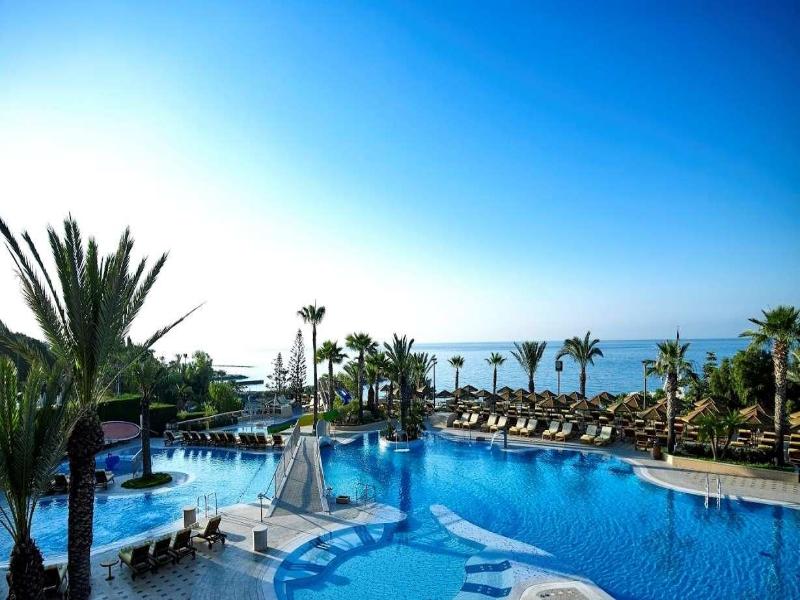 Four Seasons Hotel - Havuz