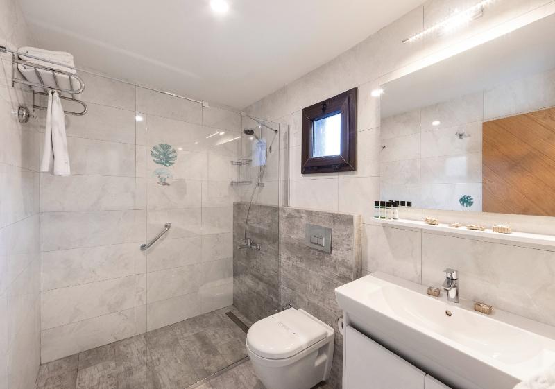 Dorman Suites Hotel - Oda