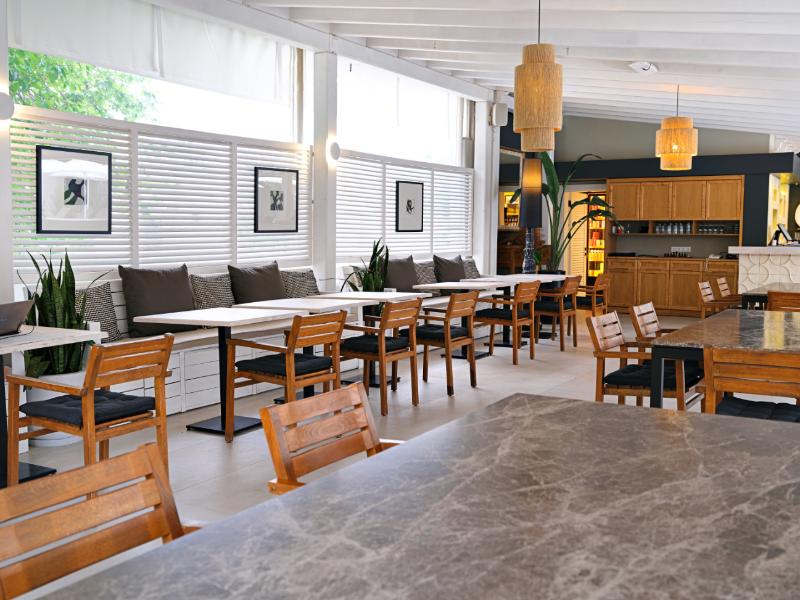 Dorman Suites Hotel - Restoran
