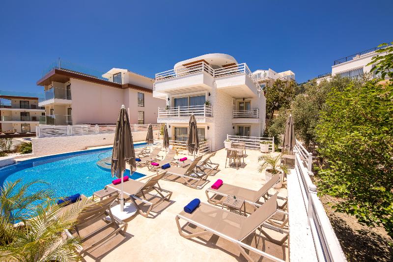 Kalkan Saray Suites - Havuz