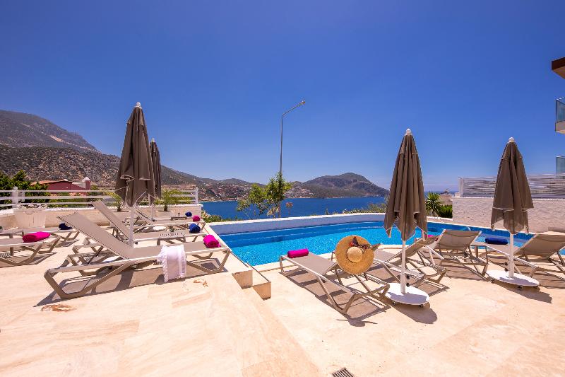 Kalkan Saray Suites - Havuz