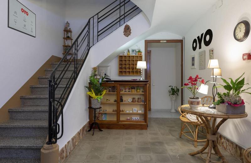 Hostal Montserrat - Lobi