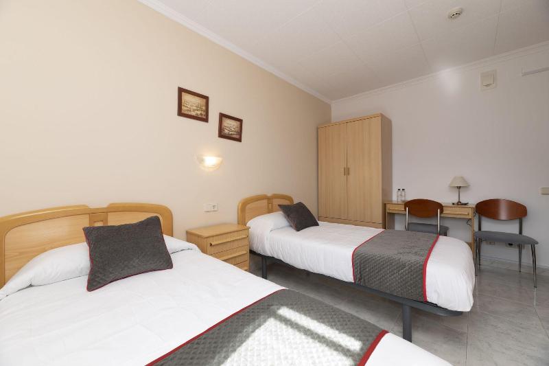 Hostal Montserrat - Oda