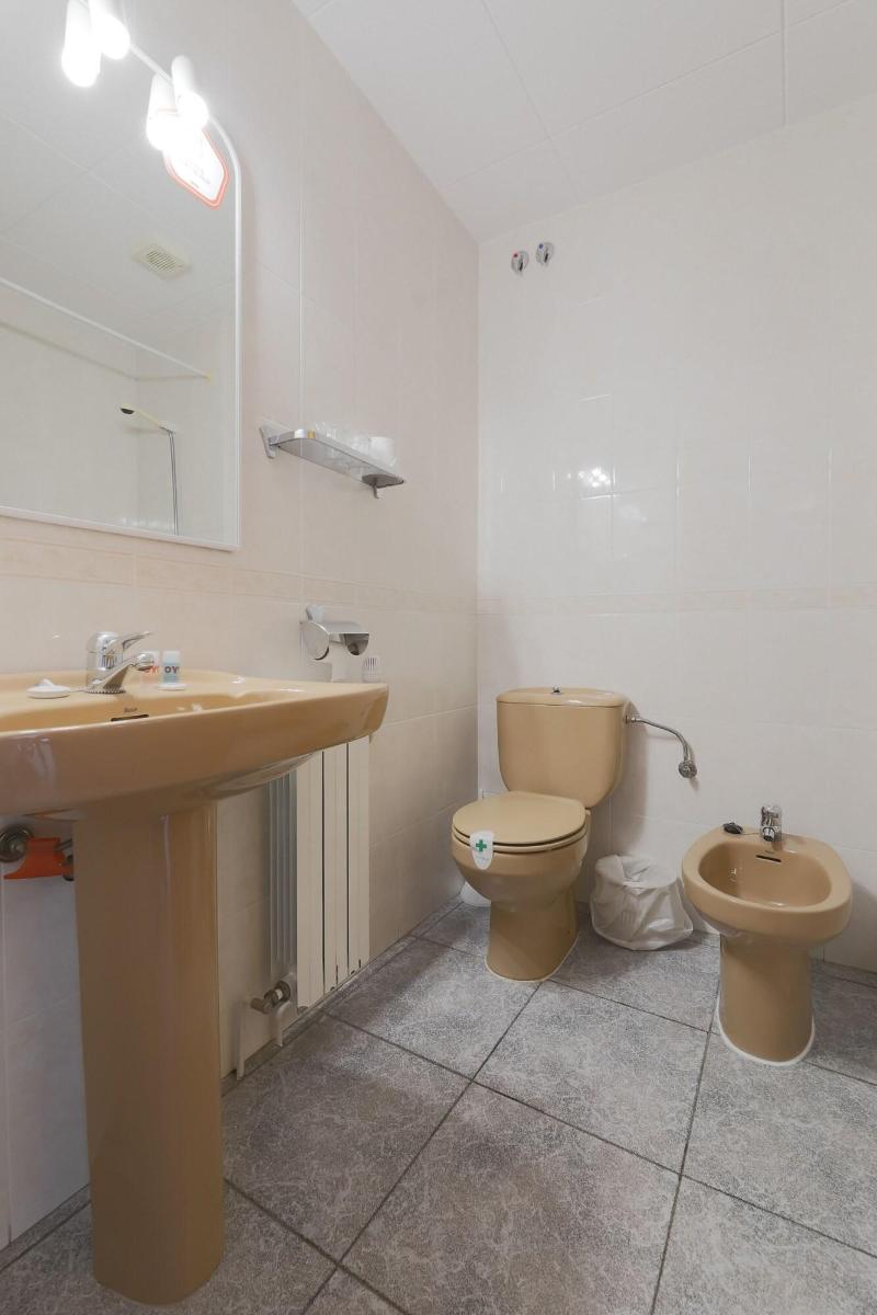 Hostal Montserrat - Oda