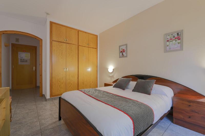 Hostal Montserrat - Oda
