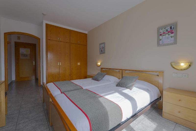 Hostal Montserrat - Oda