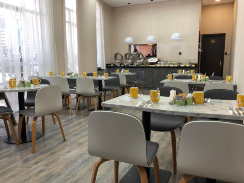 TIME Express Hotel Al Khan - Restoran